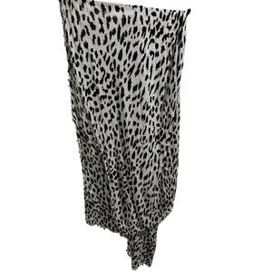 🌸3/$15🌸Leopard Print Extra Long (90inches) Scarf Wide Black & White